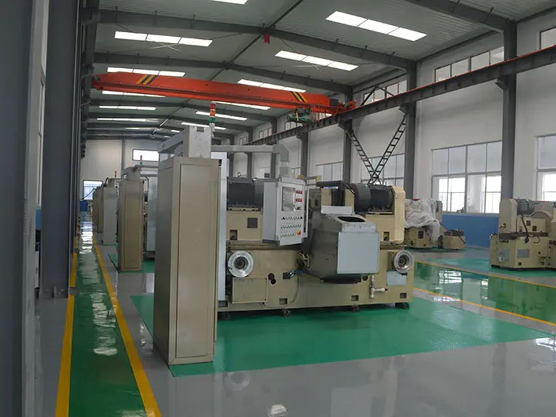 For beginners, when selecting a double disc grinding machine, the following factors should be considered.