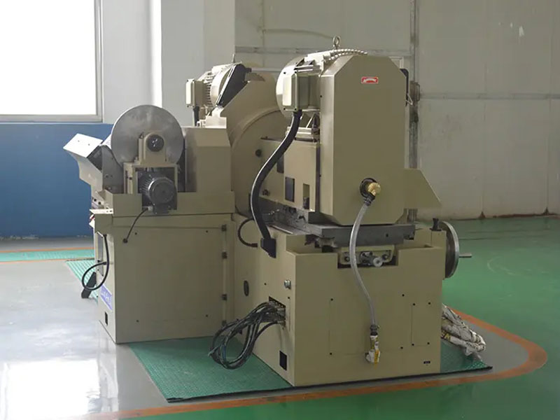 What are the types of double disc grinding machines?